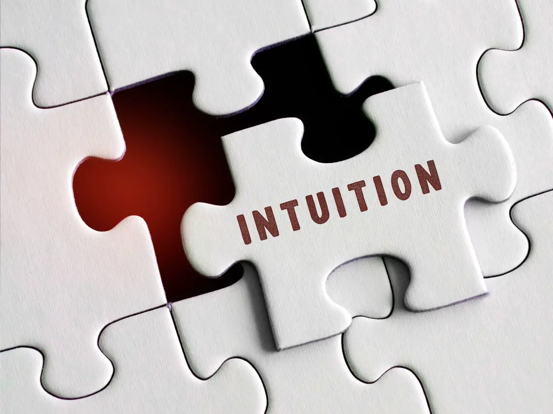 La Intuición: El poder de la inteligencia invisible